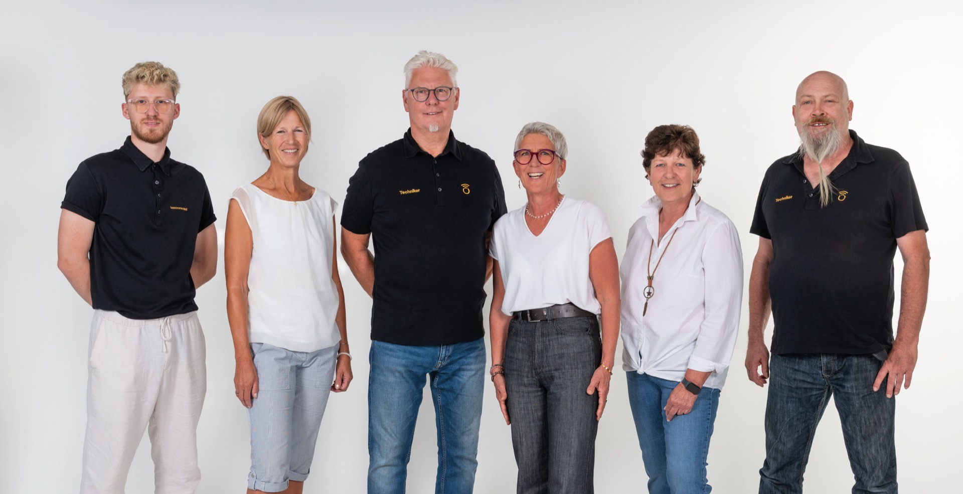 Das beeconnected Team – Mitarbeiterinnen und Mitarbeiter des Familienunternehmens aus Hemsbach